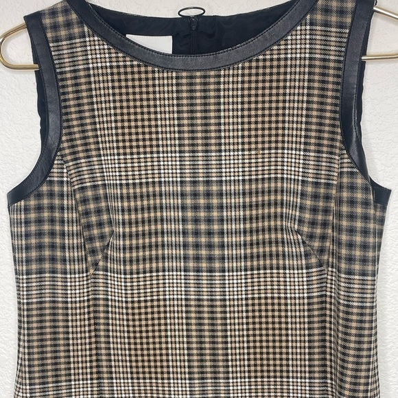 AKRIS Punto dress plaid at knee sz 8 leather trim sleeveless - Picture 2 of 9
